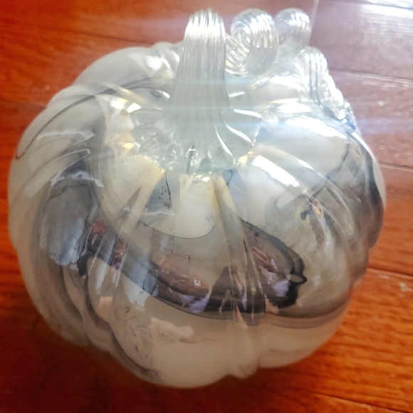 Other - Glitzhome Marble Glass Decorative Pumpkin in Grey/white/silver
